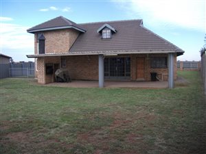 3 Bedroom House in Three Rivers East