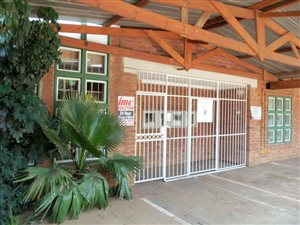 1200 m² Commercial space in Silverton