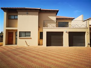 3 Bed Townhouse in Raslouw