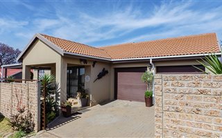 3 Bedroom House in Albemarle