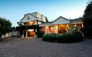 1 Bedroom House in Senderwood