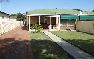 3 Bedroom House in Selection Park