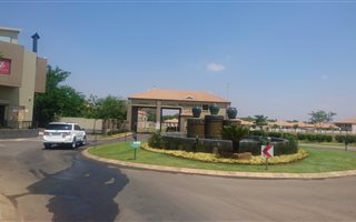 1 Bedroom Apartment in Van Der Hoff Park