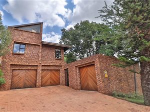 4 Bed House in Groenkloof