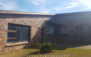 3 Bedroom House in Boesmansriviermond