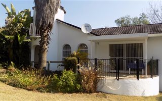 3 Bedroom House in Ifafi