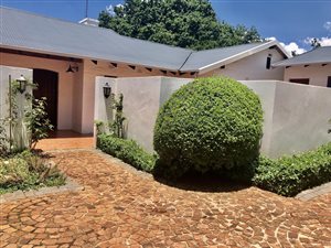 4 Bed House in Melrose Estate