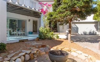 5 Bedroom House in Kommetjie