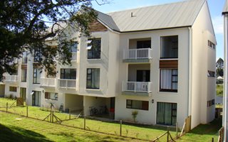 2 Bedroom Apartment in Emberton Estate