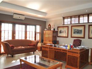 346 m² Office Space in Kensington