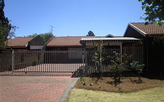 3 Bedroom House in Vanderbijlpark Central