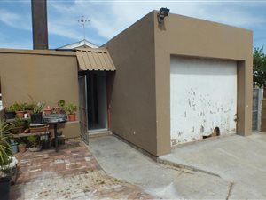 2 Bed House in Peerless Park