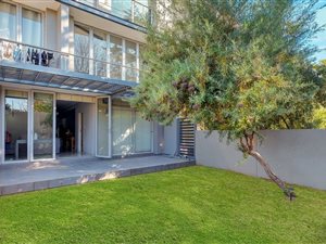 3 Bed Apartment in Craighall