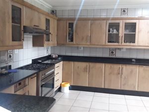 6 Bed House in Louis Trichardt