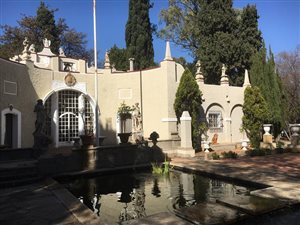 700 m² Office Space in Saxonwold