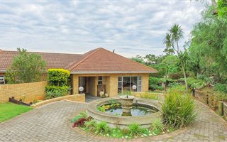 4 Bedroom House in Theescombe