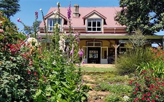 6 Bedroom House in Hilton