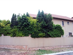 4 Bed House in Kyalami Gardens