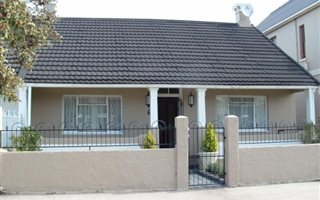2 Bedroom House in Port Elizabeth Central