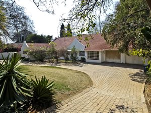 3 Bed House in Hurlingham Gardens