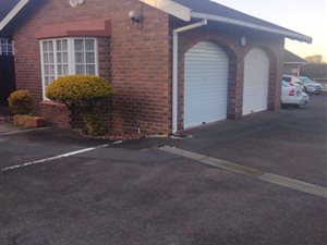 3 Bed Simplex in Pinetown Central