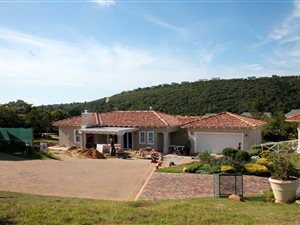 2 Bed House in Schoongezicht