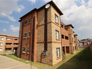 2 Bed Apartment in Randpark Ridge