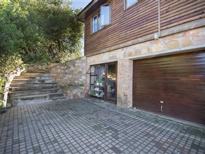 3 Bed House in Ballots Bay