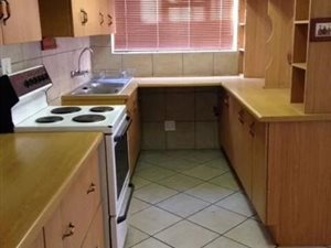 2 Bed Townhouse in Rewlatch