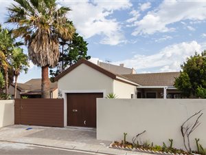 3 Bed House in Blouberg Sands