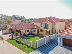4 Bed House in Rose Acres Estate