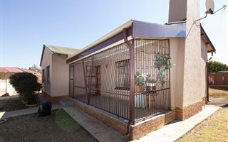 3 Bedroom House in Noycedale