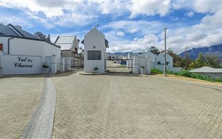 4 Bedroom House in Berg En Dal
