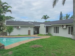4 Bedroom House in Veld En Vlei