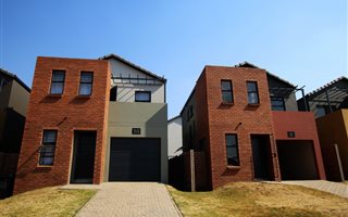 3 Bedroom Duplex in South Hills