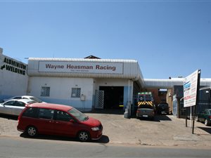 450 m² Industrial space in Roodepoort Central