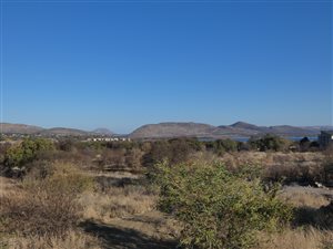 2.1 ha Land available in Schoemansville