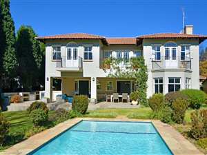 4 Bed House in Fourways Gardens