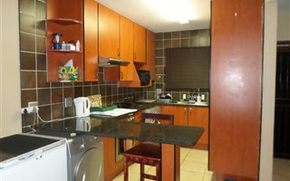 2 Bedroom Duplex in General Alberts Park