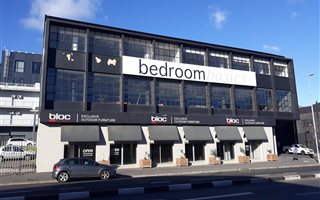 399 m² Commercial space in Zonnebloem