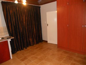 1 Bed Flat in Cowies Hill