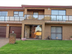 3 Bed House in Blommendal