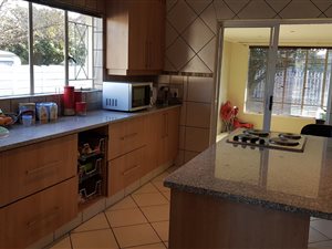 4 Bed House in Three Rivers