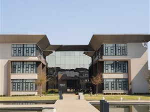 2678 m² Office Space in Clearwater Estate