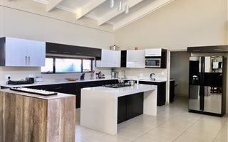 4 Bedroom House in Midstream Hill