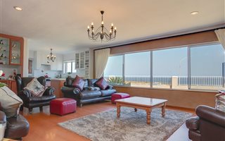 2 Bedroom House in Glencairn Heights