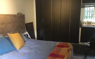 1 Bedroom House in Greenside East