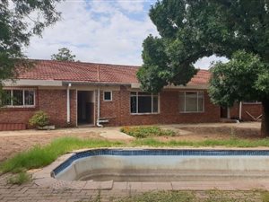 4 Bed House in Riebeeckstad