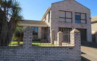 5 Bedroom House in Saldanha