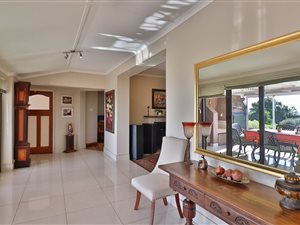 4 Bed House in Mountainside